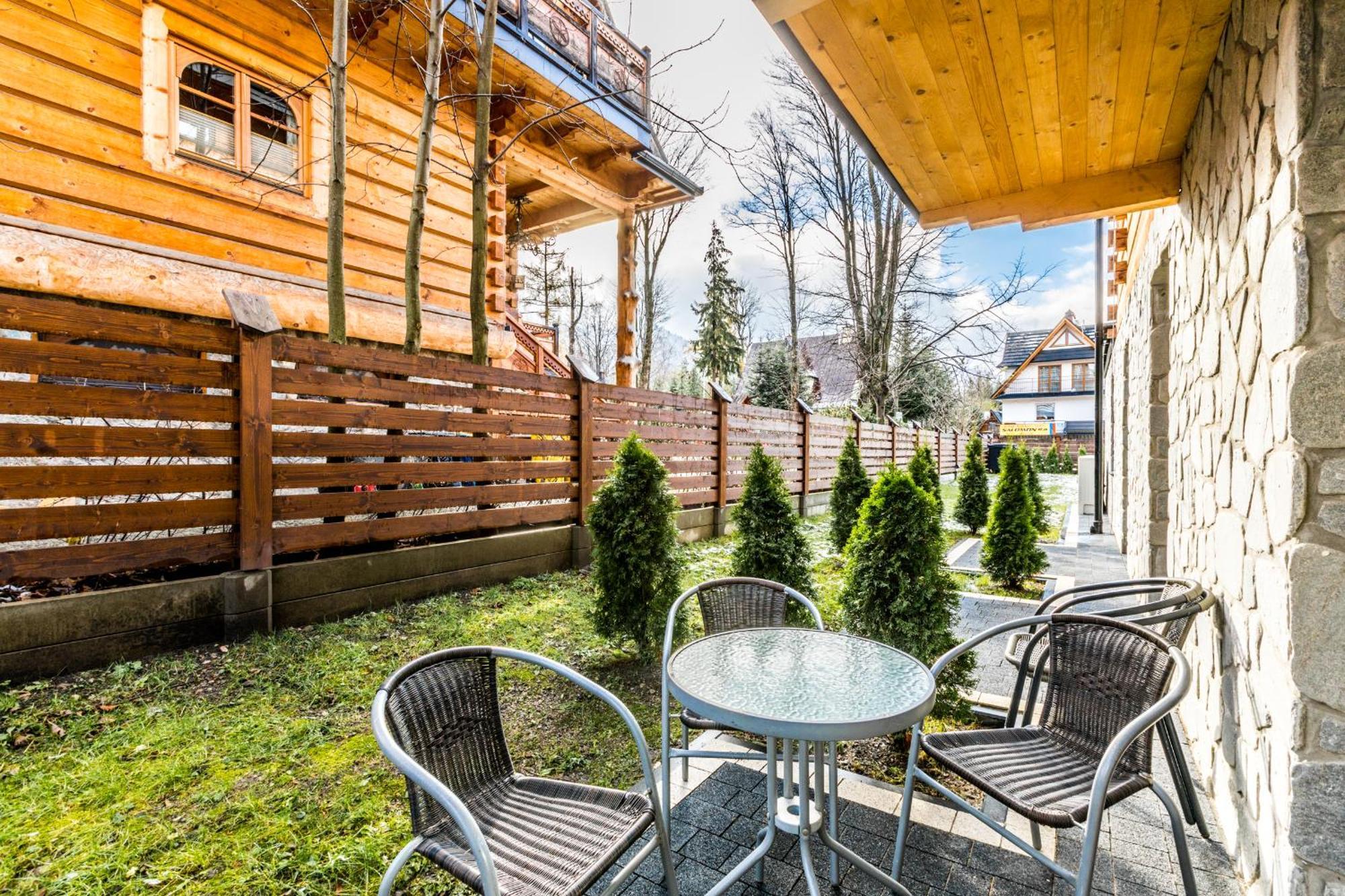 Aparthotel Lucylla Zakopane Ngoại thất bức ảnh